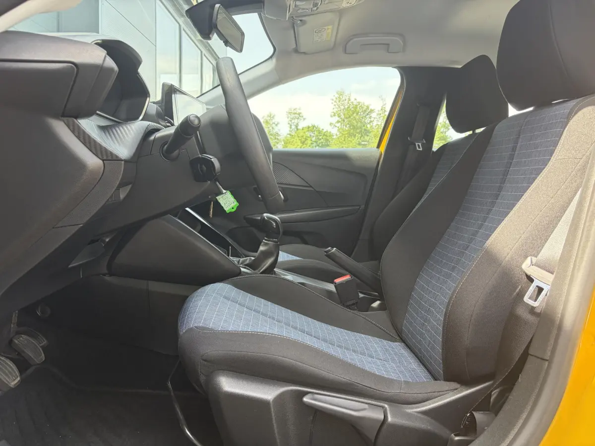 1.2 PureTech Like 1e Eigenaar,Apple Carplay/Android Auto,Camera,Navi,Clima,Cruise,Weinig Km,Zeer Zuinig,Apk tot 07-2027