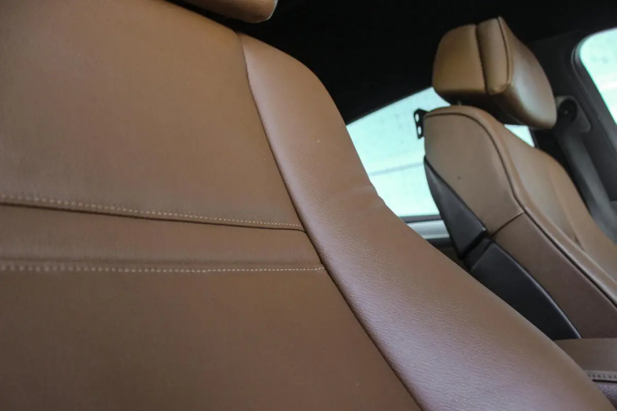 xDrive35i E71 High Executive | 306 pk | 20 inch | Dakraam | Stoelverwarming | Comfortstoelen | Memory | Xenon | Hifi audio | PDC | Navi | Cruise control | Schakelpaddles