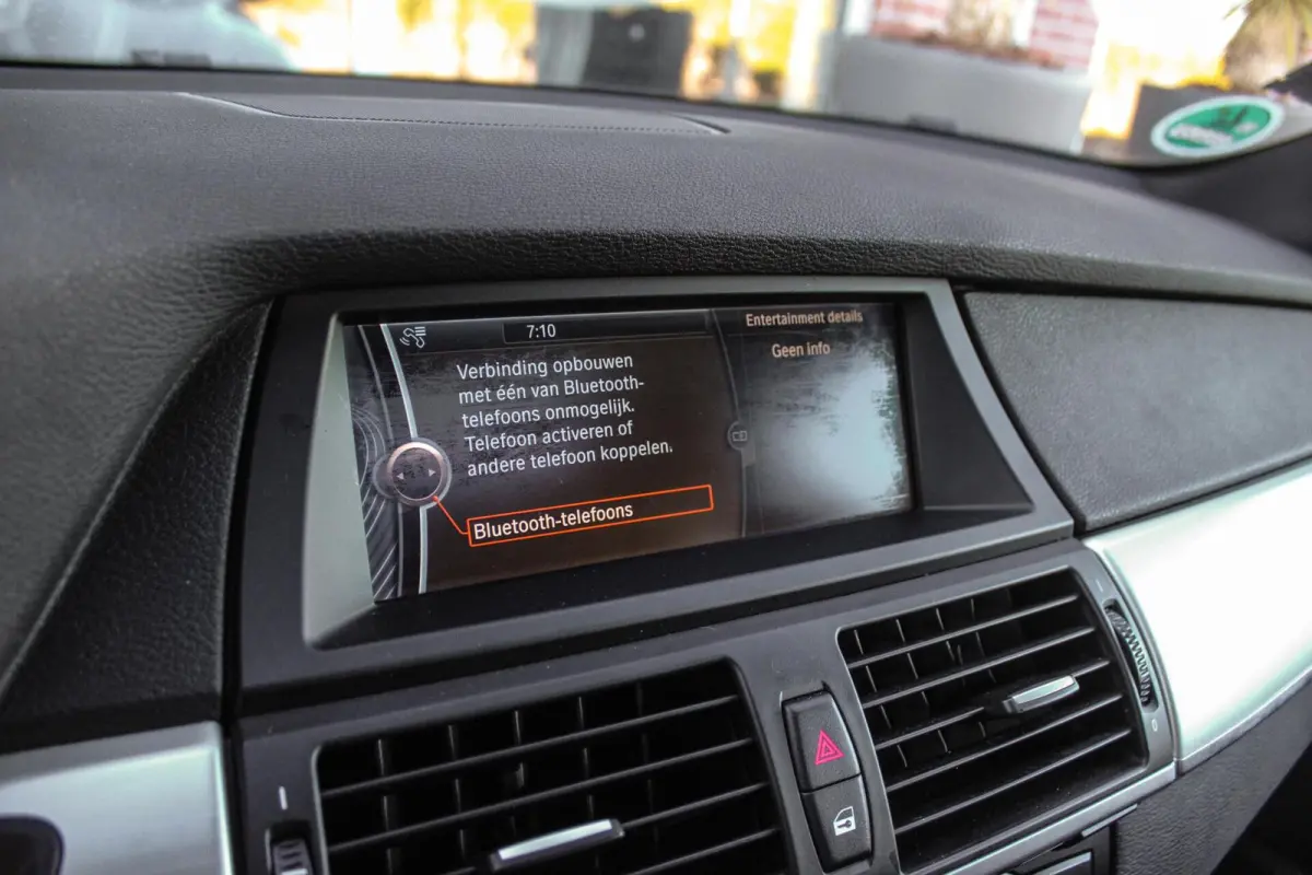 xDrive35i E71 High Executive | 306 pk | 20 inch | Dakraam | Stoelverwarming | Comfortstoelen | Memory | Xenon | Hifi audio | PDC | Navi | Cruise control | Schakelpaddles
