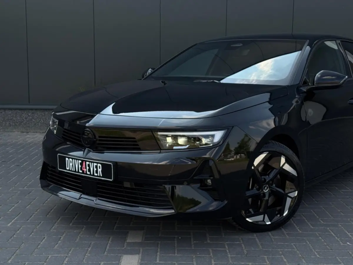 1.6 Turbo PHEV GSe FULL NAVI LEDER LED CLIMATE 360 CAMERA