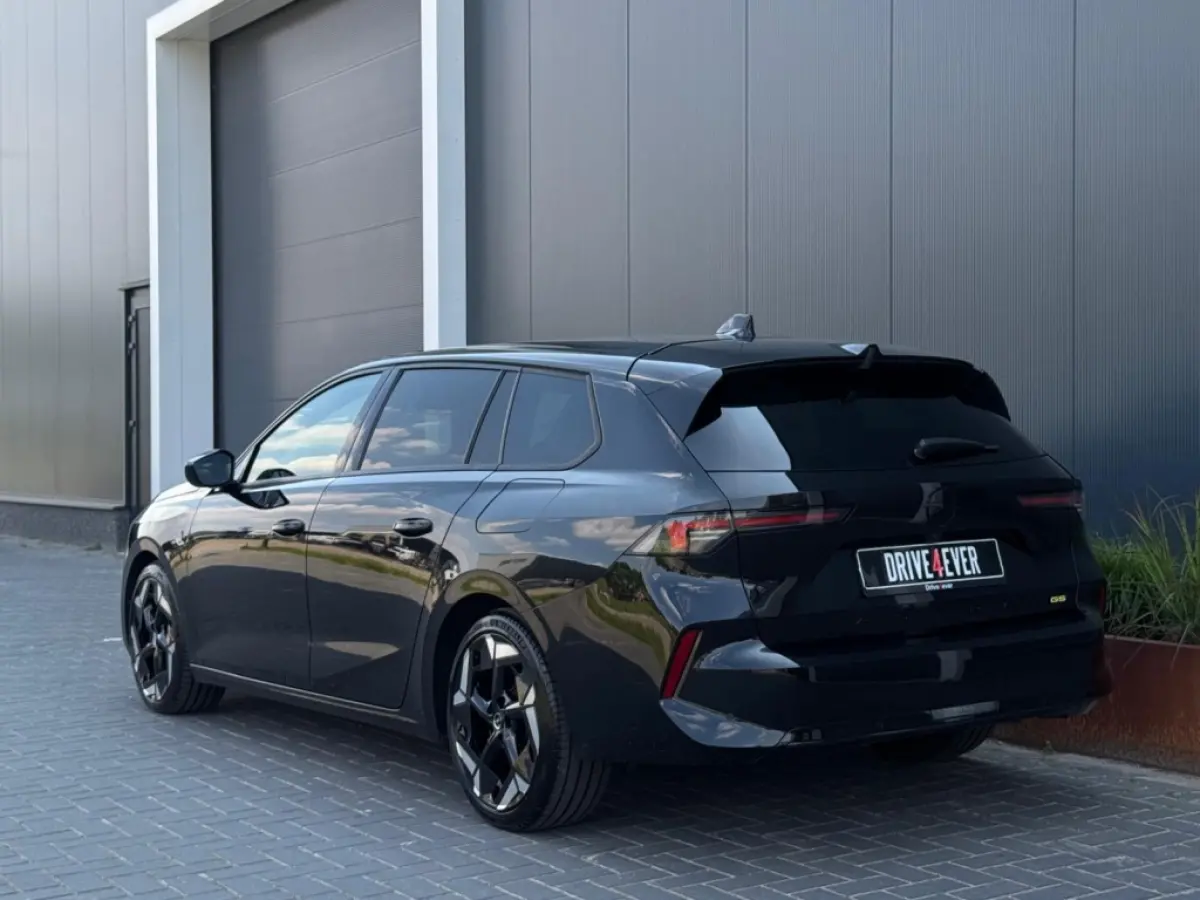 1.6 Turbo PHEV GSe FULL NAVI LEDER LED CLIMATE 360 CAMERA