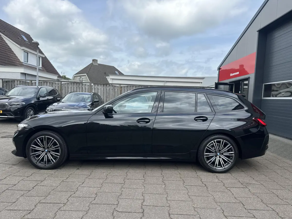 2.0 318i Org NL Widescreen-Leder-NW MODEL