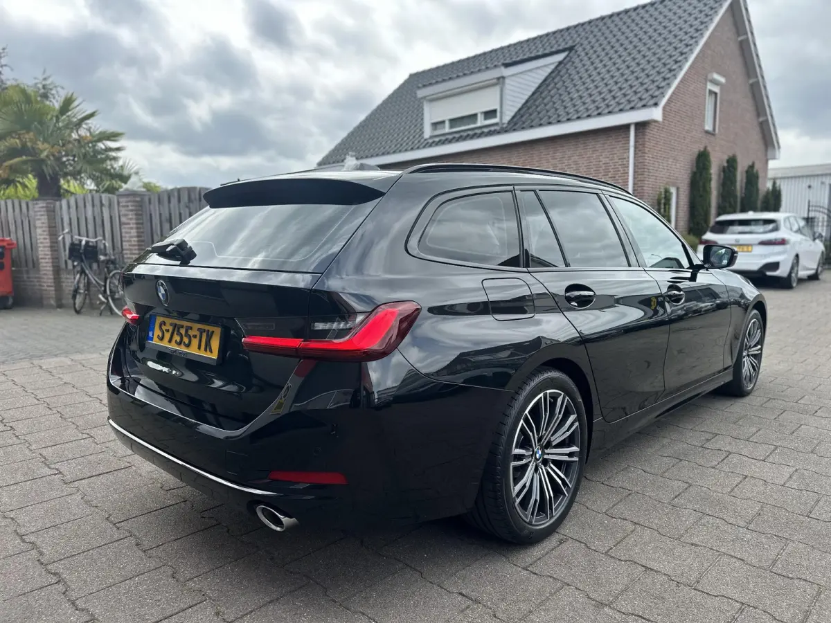 2.0 318i Org NL Widescreen-Leder-NW MODEL