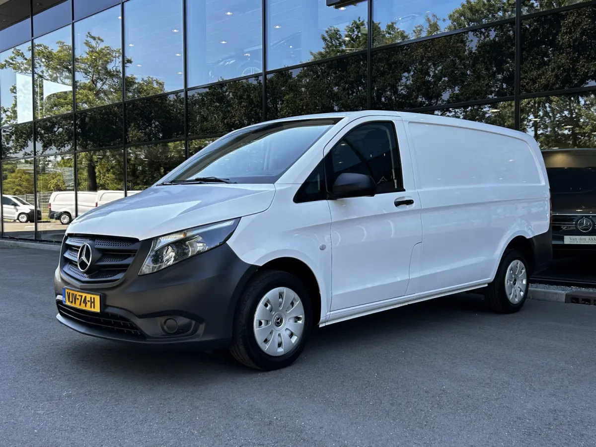 110 CDI L2 Lang // Trekhaak // RIJKLAAR // Airco // 12 mnd Garantie // Bank // Radio // CV // Betimmering // Wieldoppen