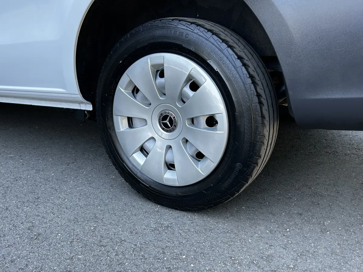 110 CDI L2 Lang // Trekhaak // RIJKLAAR // Airco // 12 mnd Garantie // Bank // Radio // CV // Betimmering // Wieldoppen