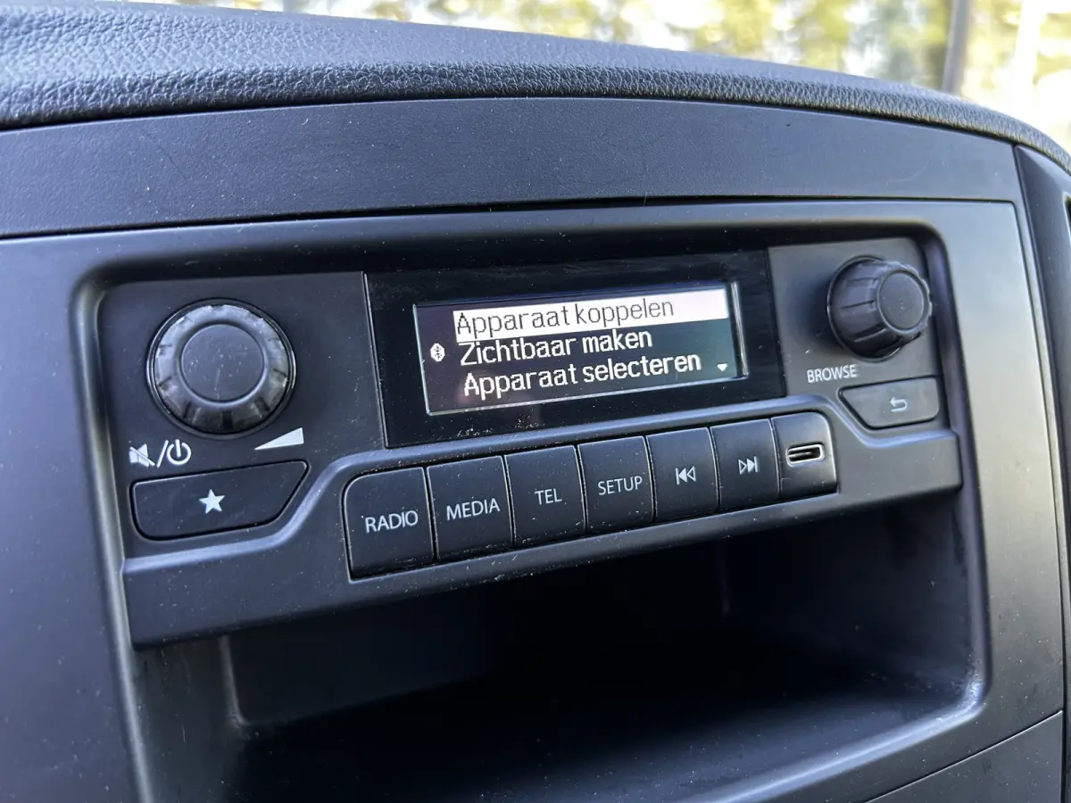 110 CDI L2 Lang // Trekhaak // RIJKLAAR // Airco // 12 mnd Garantie // Bank // Radio // CV // Betimmering // Wieldoppen