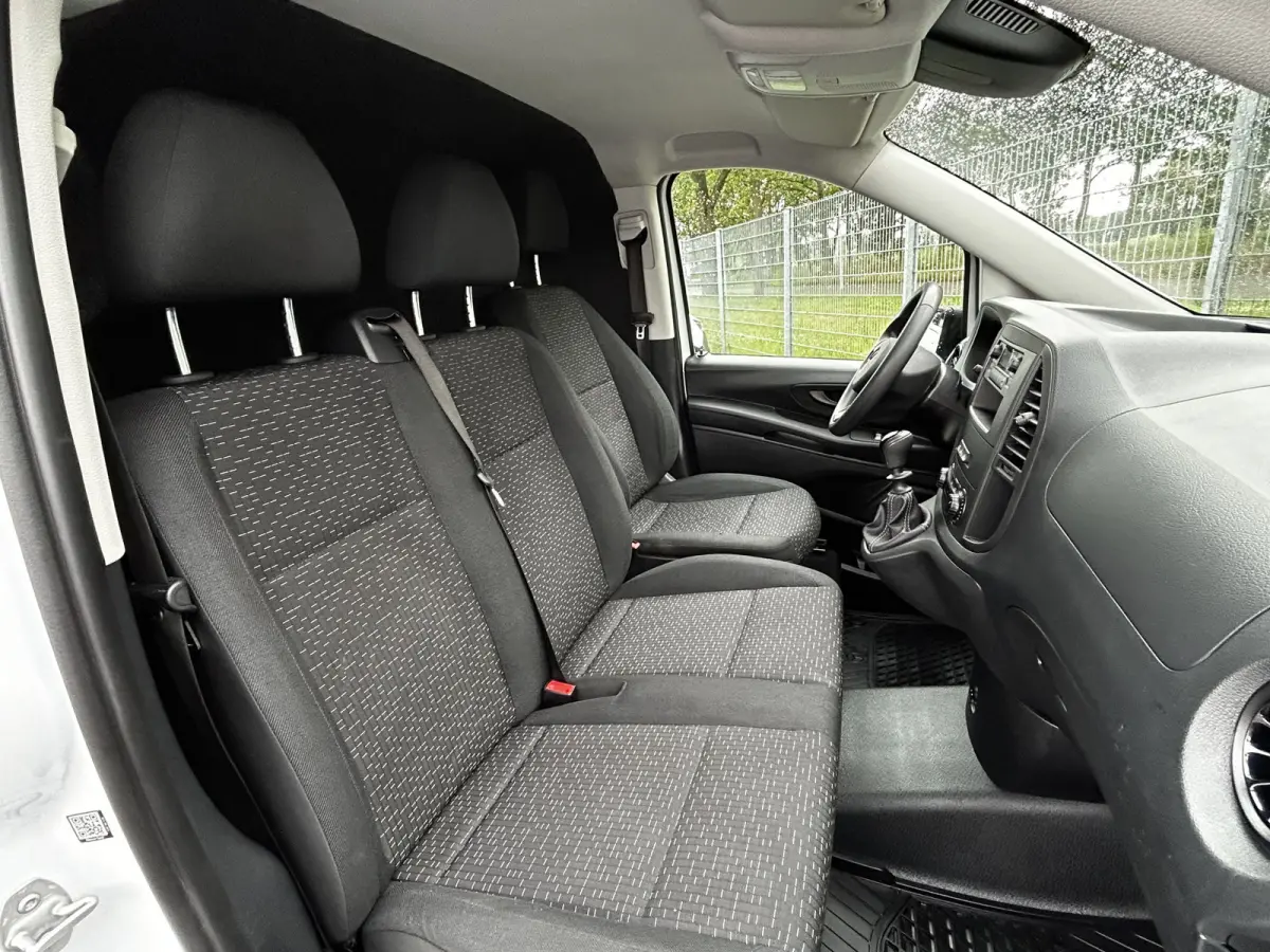 110 CDI L2 Lang RWD // RIJKLAAR // Airco // Achterklep // 6 mnd Garantie // 2.000kg // Bank // Radio // CV // Betimmering // Wieldoppen
