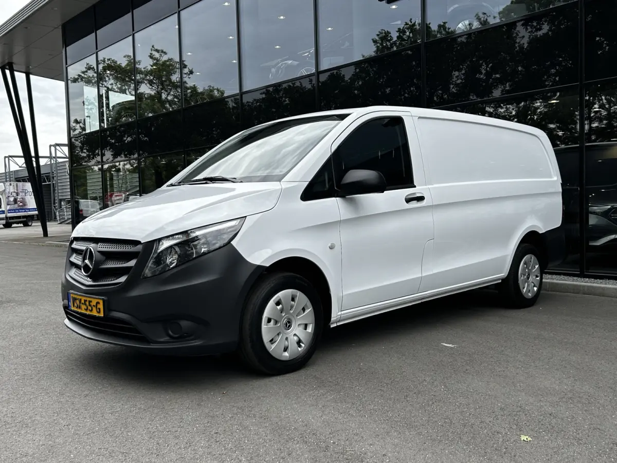 110 CDI L2 Lang RWD // RIJKLAAR // Airco // Achterklep // 6 mnd Garantie // 2.000kg // Bank // Radio // CV // Betimmering // Wieldoppen