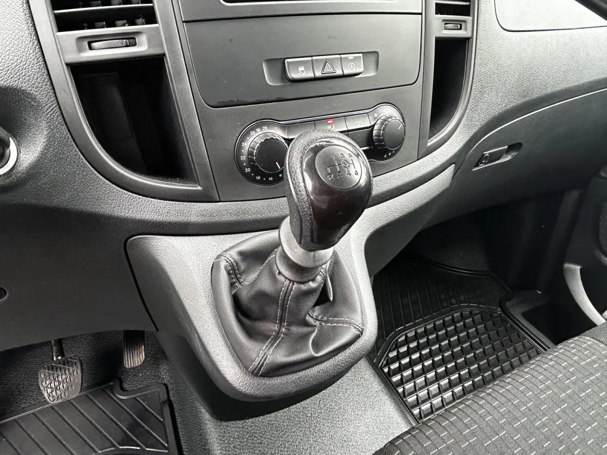 110 CDI L2 Lang RWD // RIJKLAAR // Airco // Achterklep // 6 mnd Garantie // 2.000kg // Bank // Radio // CV // Betimmering // Wieldoppen