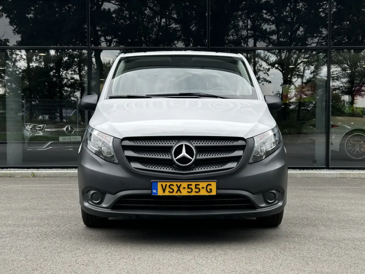 110 CDI L2 Lang RWD // RIJKLAAR // Airco // Achterklep // 6 mnd Garantie // 2.000kg // Bank // Radio // CV // Betimmering // Wieldoppen