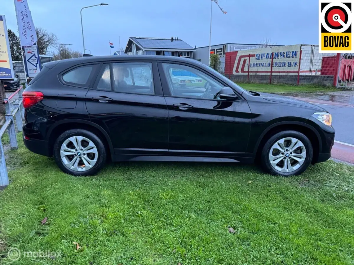XDrive25e Business Edition Plus NAVI / TREKHAAK