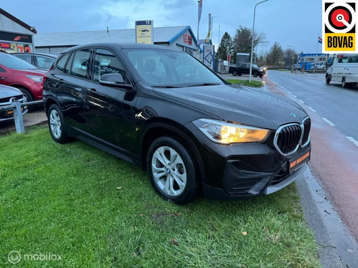 XDrive25e Business Edition Plus NAVI / TREKHAAK