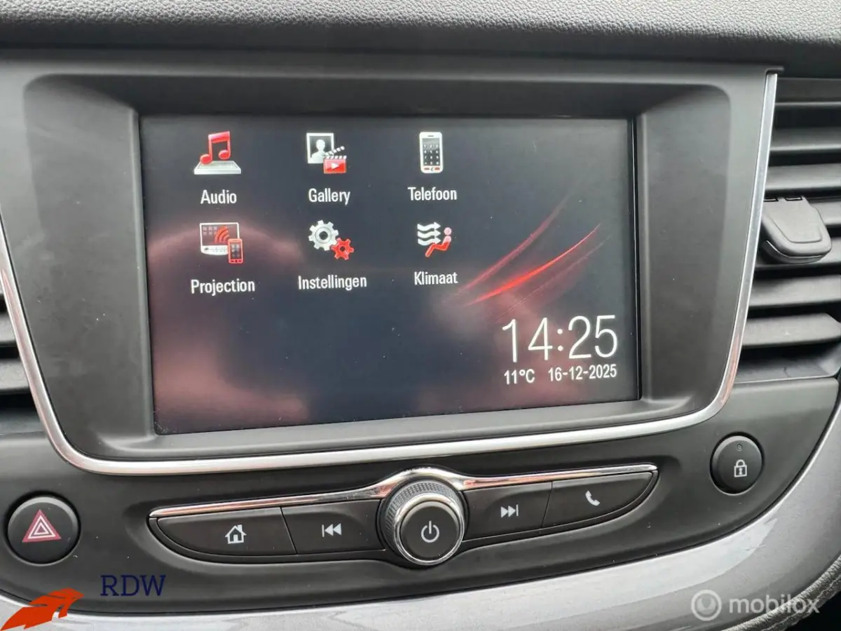 1.6 Turbo Ultimate AUTOMAAT/LEDER/CARPLAY