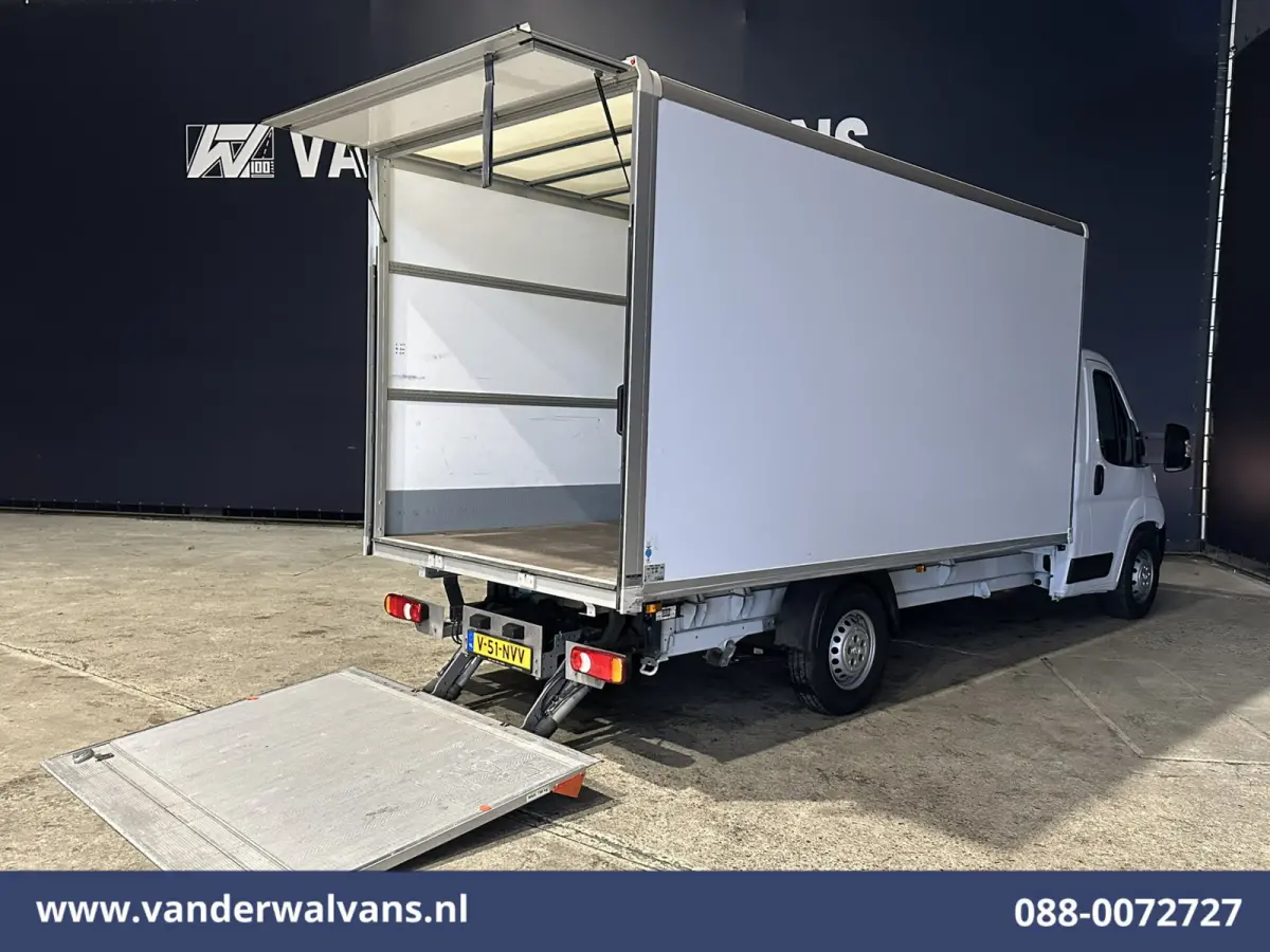 2.2 BlueHDi 165pk Bakwagen 434cm Lang Laadklep Euro6 Airco | Camera | Cruisecontrol Bijrijdersbank, 910kg laadvermogen