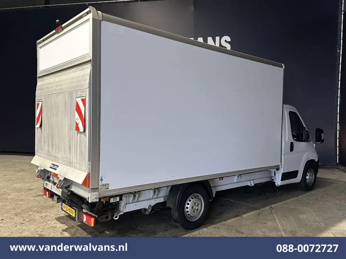 2.2 BlueHDi 165pk Bakwagen 434cm Lang Laadklep Euro6 Airco | Camera | Cruisecontrol Bijrijdersbank, 910kg laadvermogen