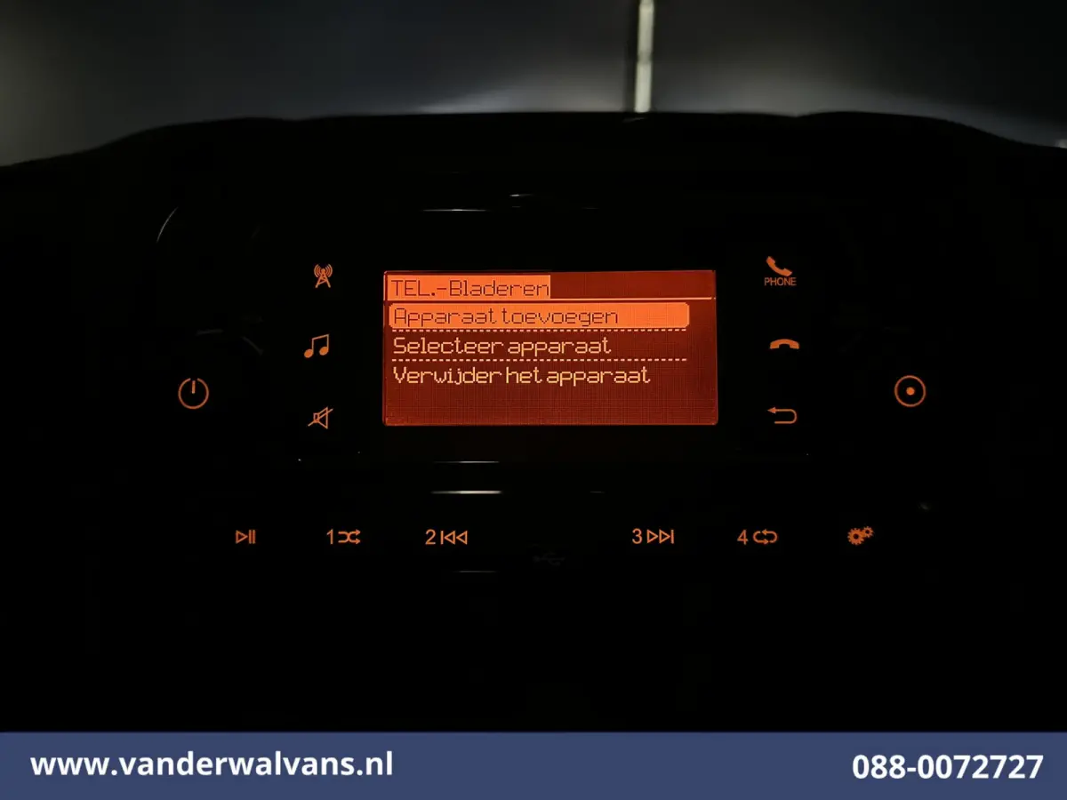 2.2 BlueHDi 165pk Bakwagen 434cm Lang Laadklep Euro6 Airco | Camera | Cruisecontrol Bijrijdersbank, 910kg laadvermogen