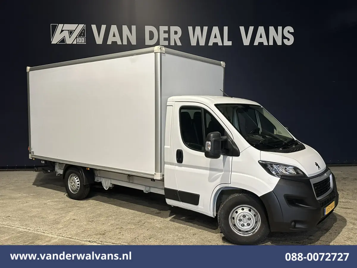 2.2 BlueHDi 165pk Bakwagen 434cm Lang Laadklep Euro6 Airco | Camera | Cruisecontrol Bijrijdersbank, 910kg laadvermogen