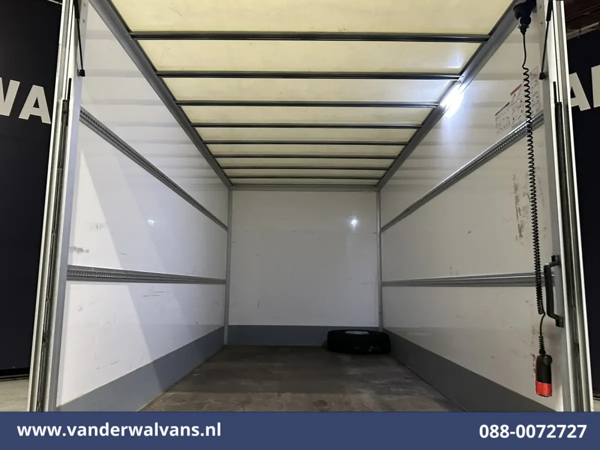 2.2 BlueHDi 165pk Bakwagen 434cm Lang Laadklep Euro6 Airco | Camera | Cruisecontrol Bijrijdersbank, 910kg laadvermogen