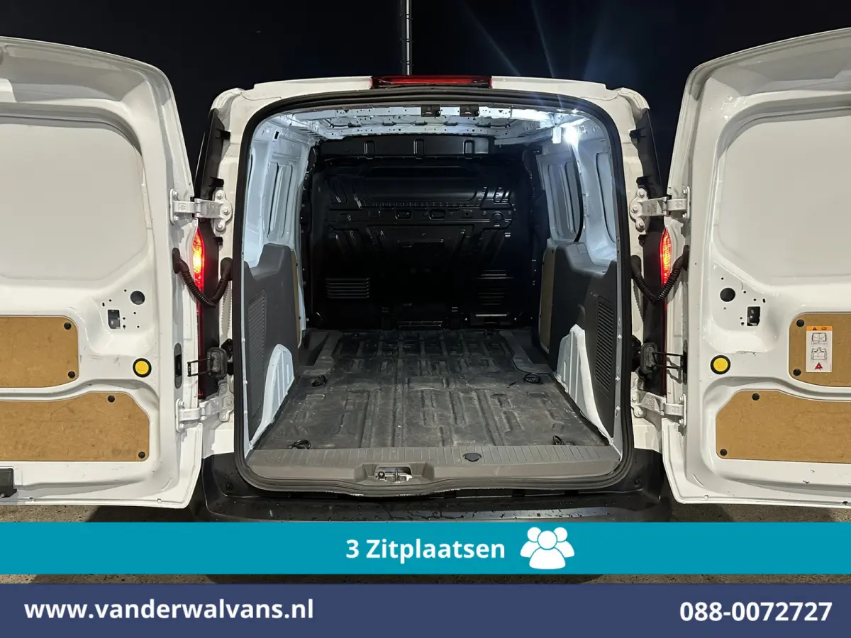 1.5 EcoBlue 100pk L2H1 Euro6 Airco | 3-Zits | Cruisecontrol | Stoelverwarming | Verwarmde voorruit Parkeersensoren, Bijrijdersbank