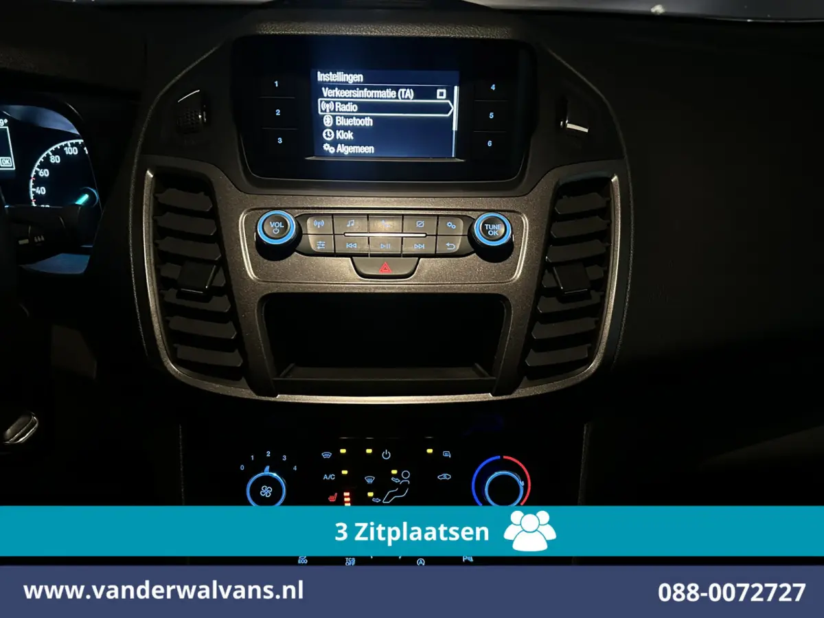 1.5 EcoBlue 100pk L2H1 Euro6 Airco | 3-Zits | Cruisecontrol | Stoelverwarming | Verwarmde voorruit Parkeersensoren, Bijrijdersbank