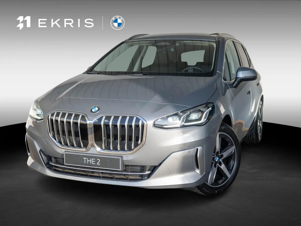 220i Luxury Line | Equipment Package | Comfort Pack | Travel Pack