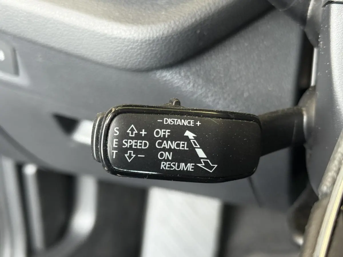 1.0 e-TSI Business Edition Navigatie Apple Carplay/Android Auto Parkeersensoren Adaptive Cruise Control Virtual Cockpit Full Led Climate Control Lichtmetalen velgen