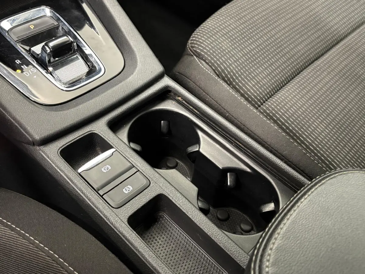 1.0 e-TSI Business Edition Navigatie Apple Carplay/Android Auto Parkeersensoren Adaptive Cruise Control Virtual Cockpit Full Led Climate Control Lichtmetalen velgen
