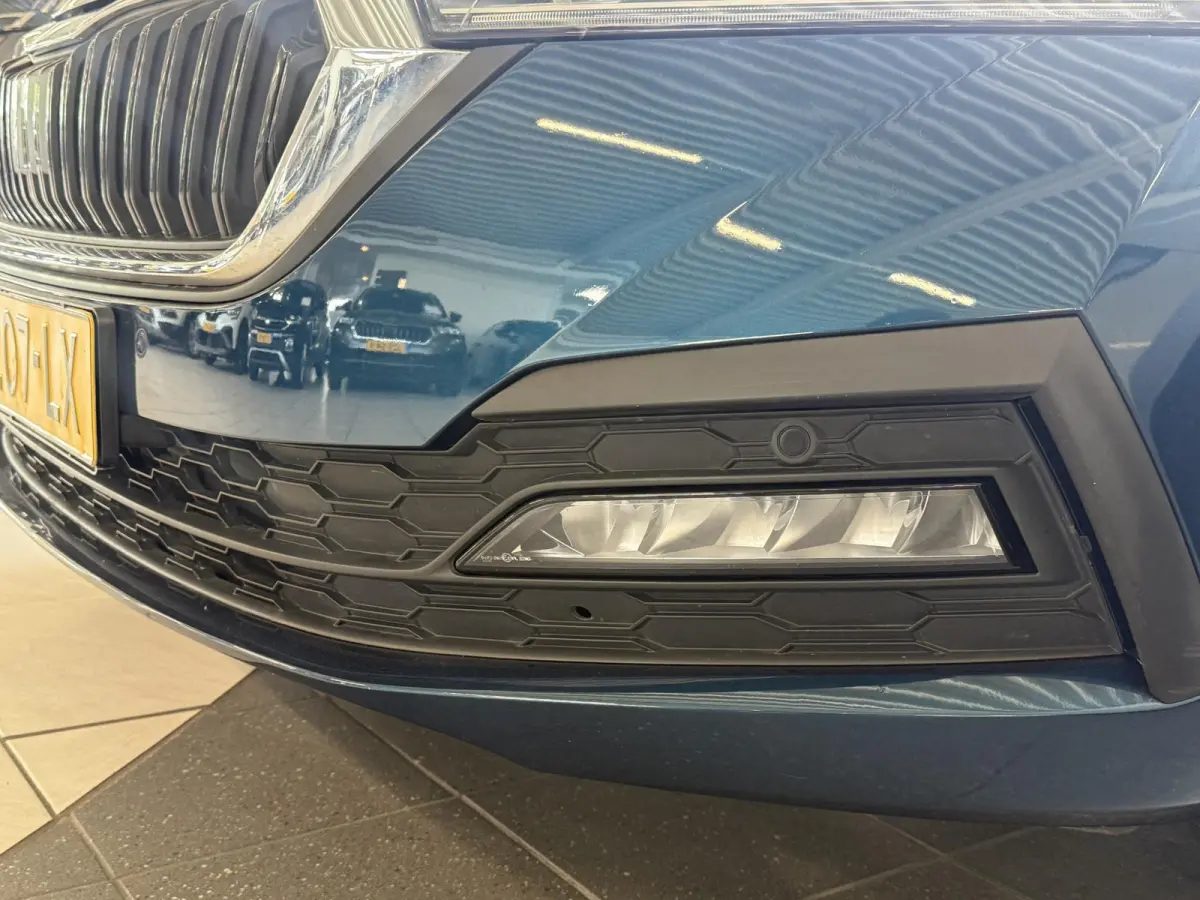 1.0 e-TSI Business Edition Navigatie Apple Carplay/Android Auto Parkeersensoren Adaptive Cruise Control Virtual Cockpit Full Led Climate Control Lichtmetalen velgen