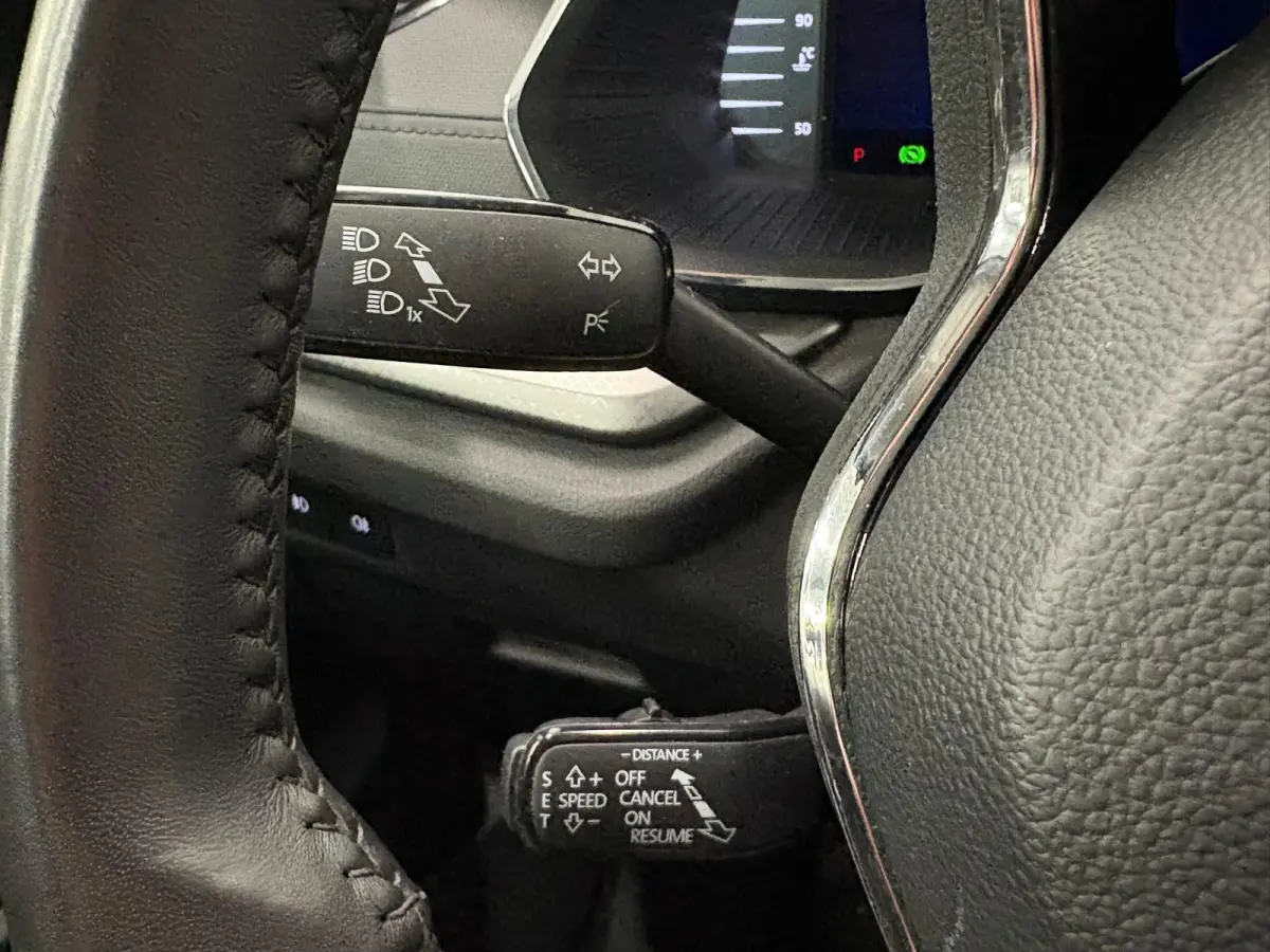 1.0 e-TSI Business Edition Navigatie Apple Carplay/Android Auto Parkeersensoren Adaptive Cruise Control Virtual Cockpit Full Led Climate Control Lichtmetalen velgen