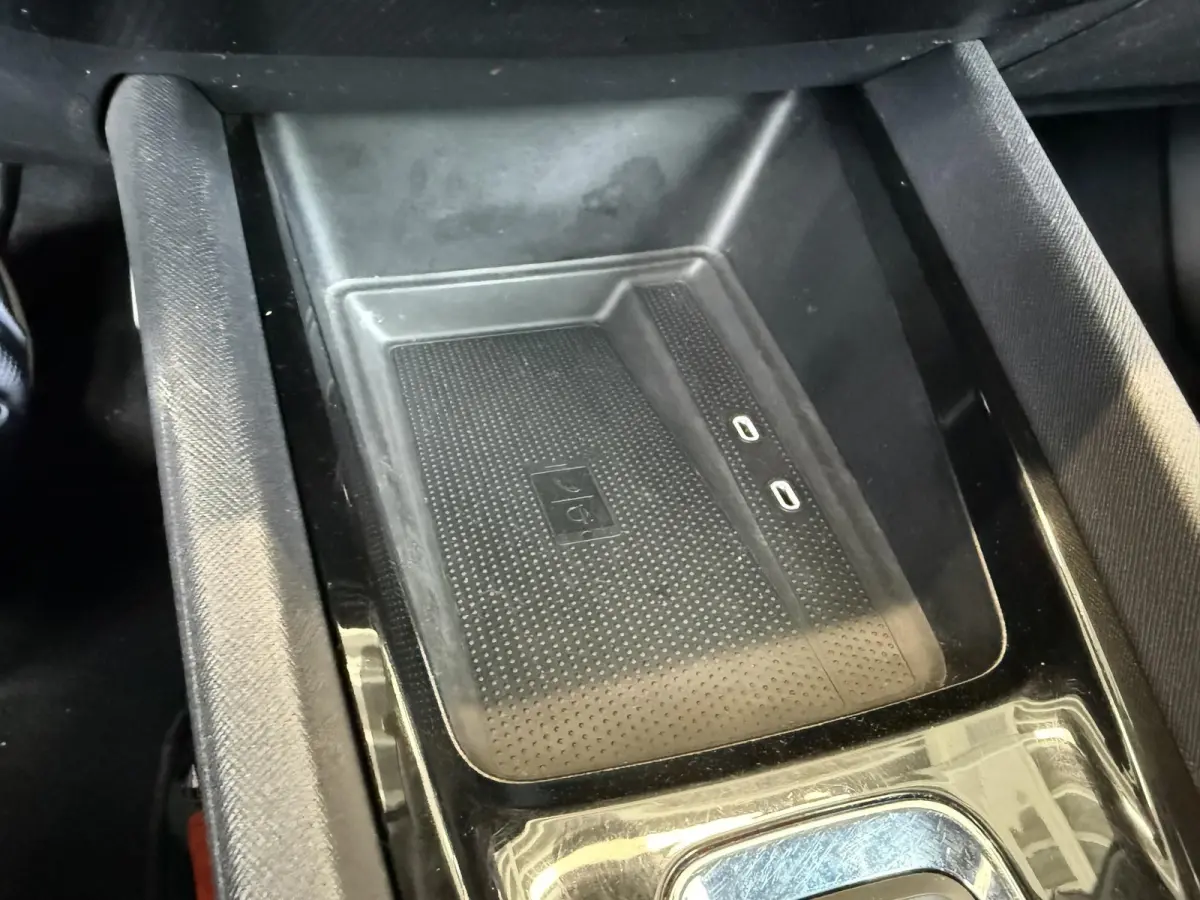 1.0 e-TSI Business Edition Navigatie Apple Carplay/Android Auto Parkeersensoren Adaptive Cruise Control Virtual Cockpit Full Led Climate Control Lichtmetalen velgen