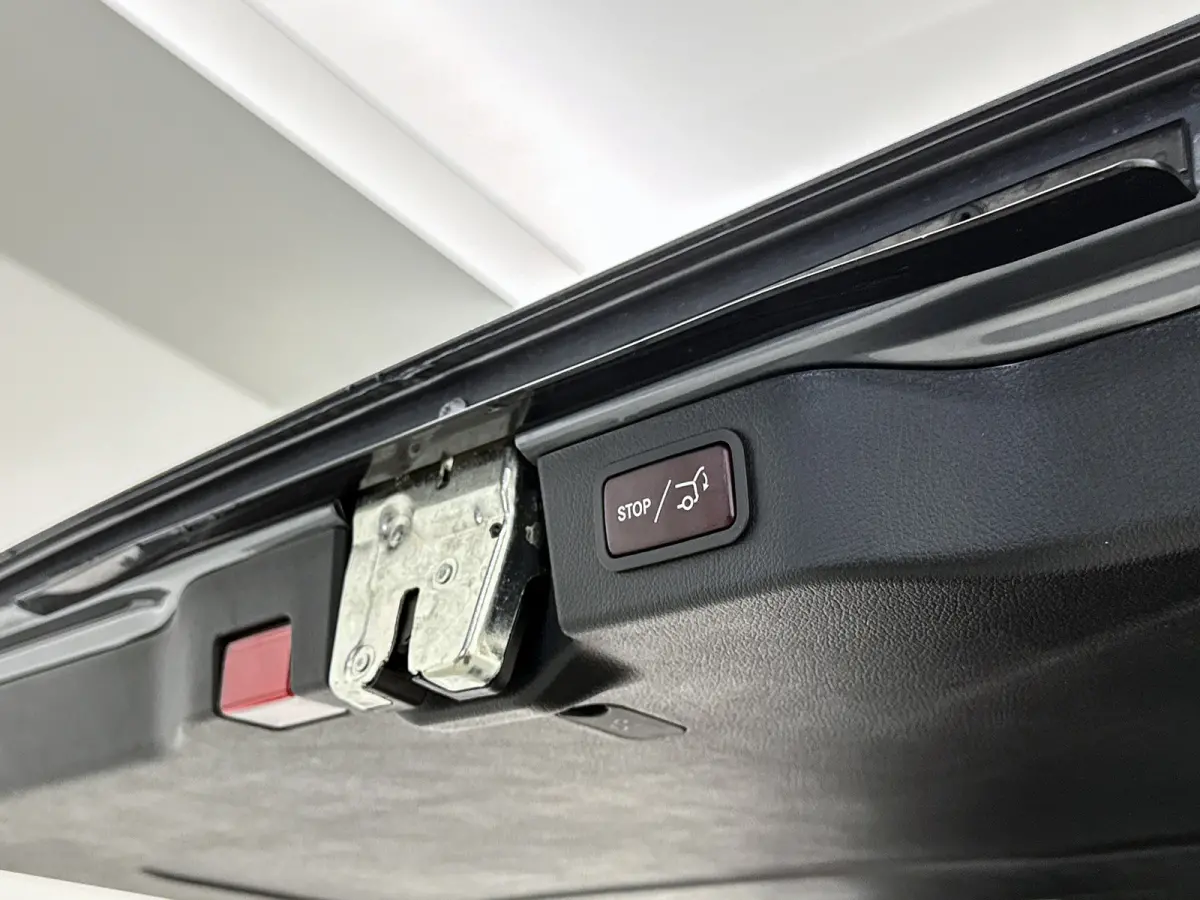 250d Lang DC Avantgarde AMG Elektrische schuifdeuren Dubbele Cabine Night pakket Leder