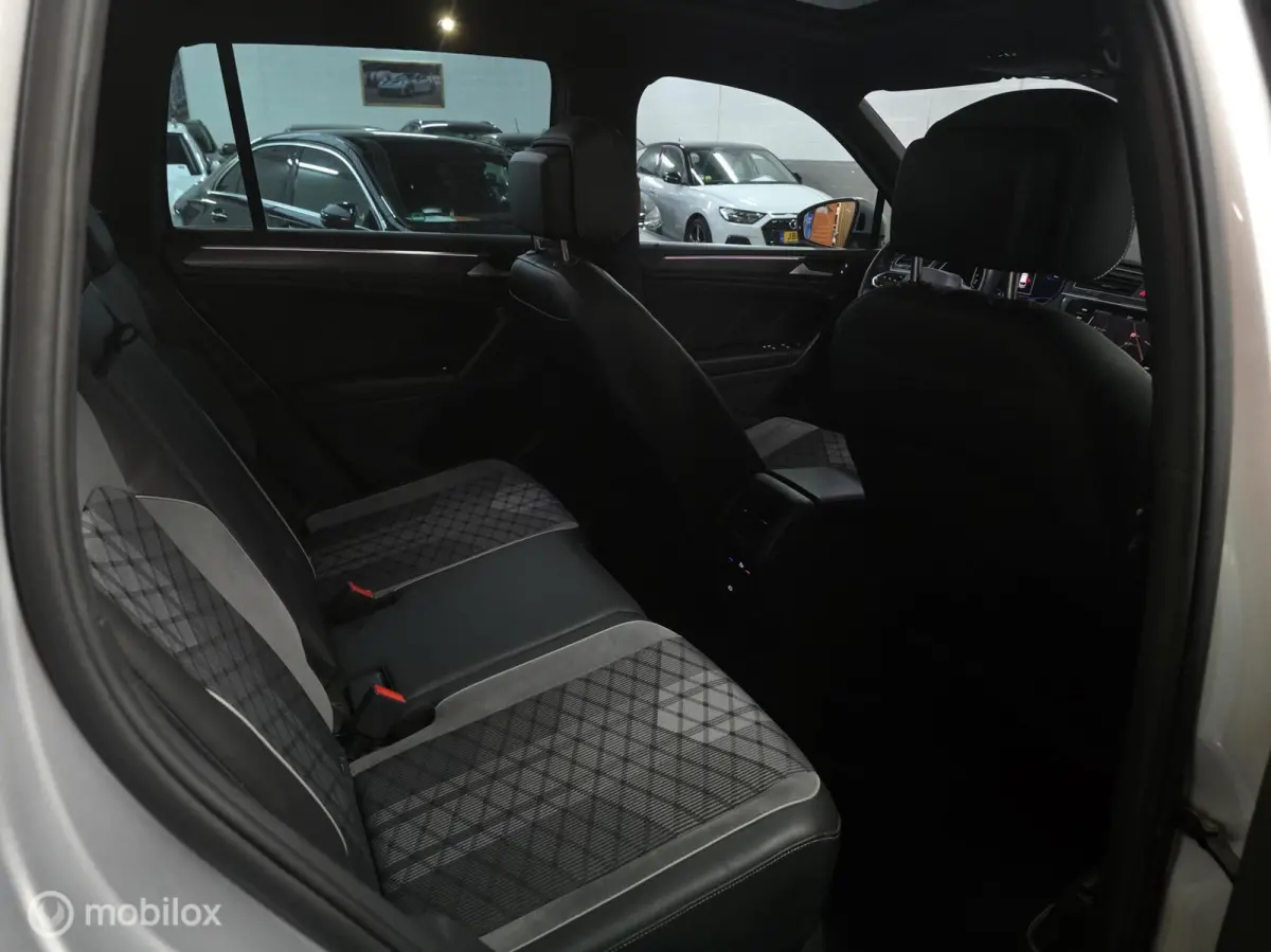 1.5 TSI 3x R-Line/ Pano / 360°Camera/ Vol Op