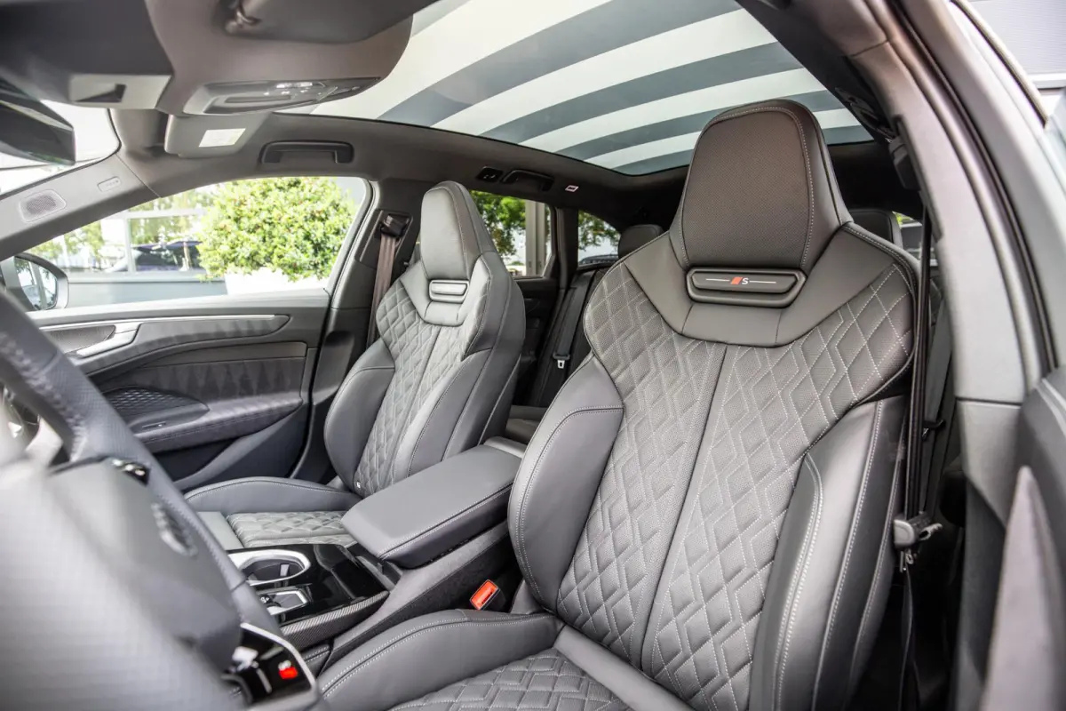 2.0 e-hybrid quattro S edition Competition 2026