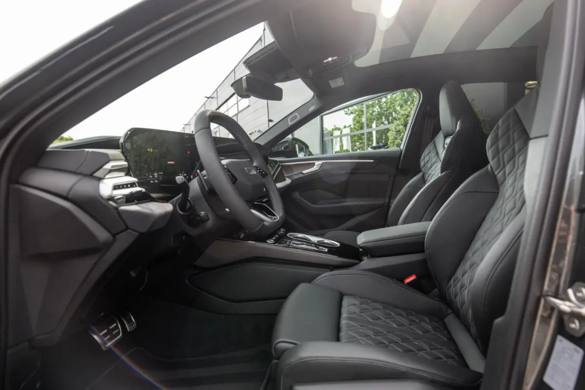 2.0 e-hybrid quattro S edition Competition 2026