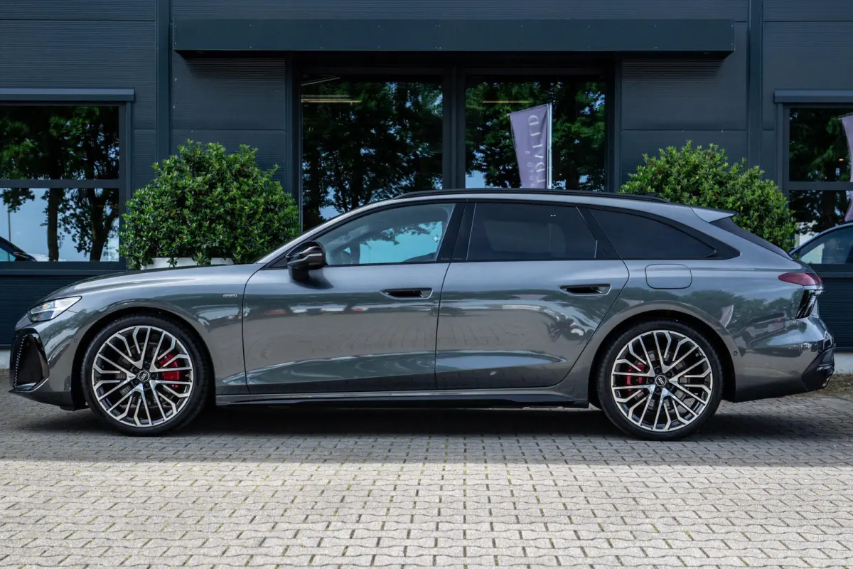 2.0 e-hybrid quattro S edition Competition 2026