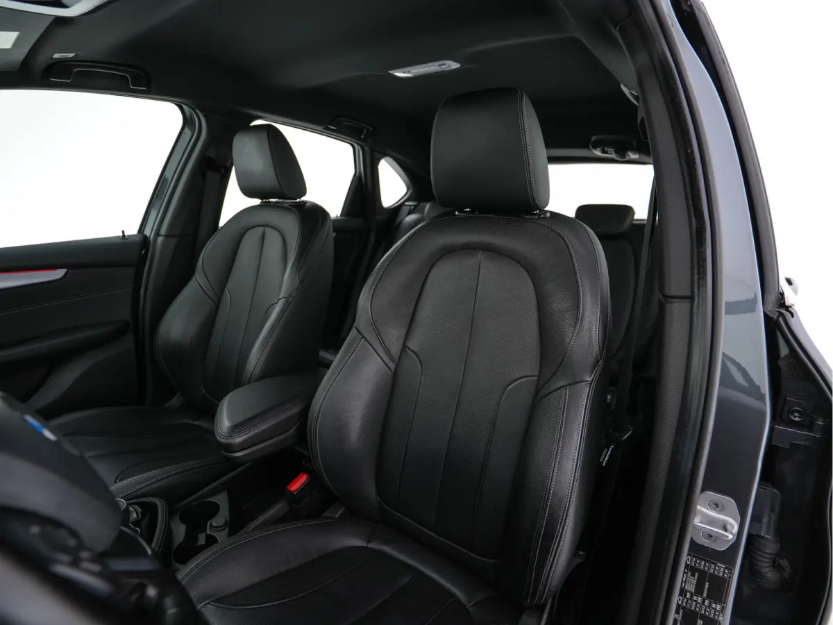 216d Sportline Corporate Lease High Executive Aut. *LEATHER | FULL-LED | HEATED-SPORTSEATS | NAVI-FULLMAP | ECC | HEAD-UP | PDC | CRUISE | 18''ALU*