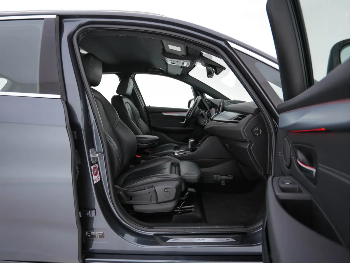 216d Sportline Corporate Lease High Executive Aut. *LEATHER | FULL-LED | HEATED-SPORTSEATS | NAVI-FULLMAP | ECC | HEAD-UP | PDC | CRUISE | 18''ALU*