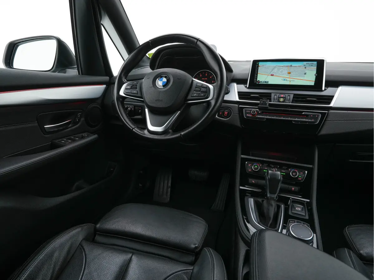 216d Sportline Corporate Lease High Executive Aut. *LEATHER | FULL-LED | HEATED-SPORTSEATS | NAVI-FULLMAP | ECC | HEAD-UP | PDC | CRUISE | 18''ALU*