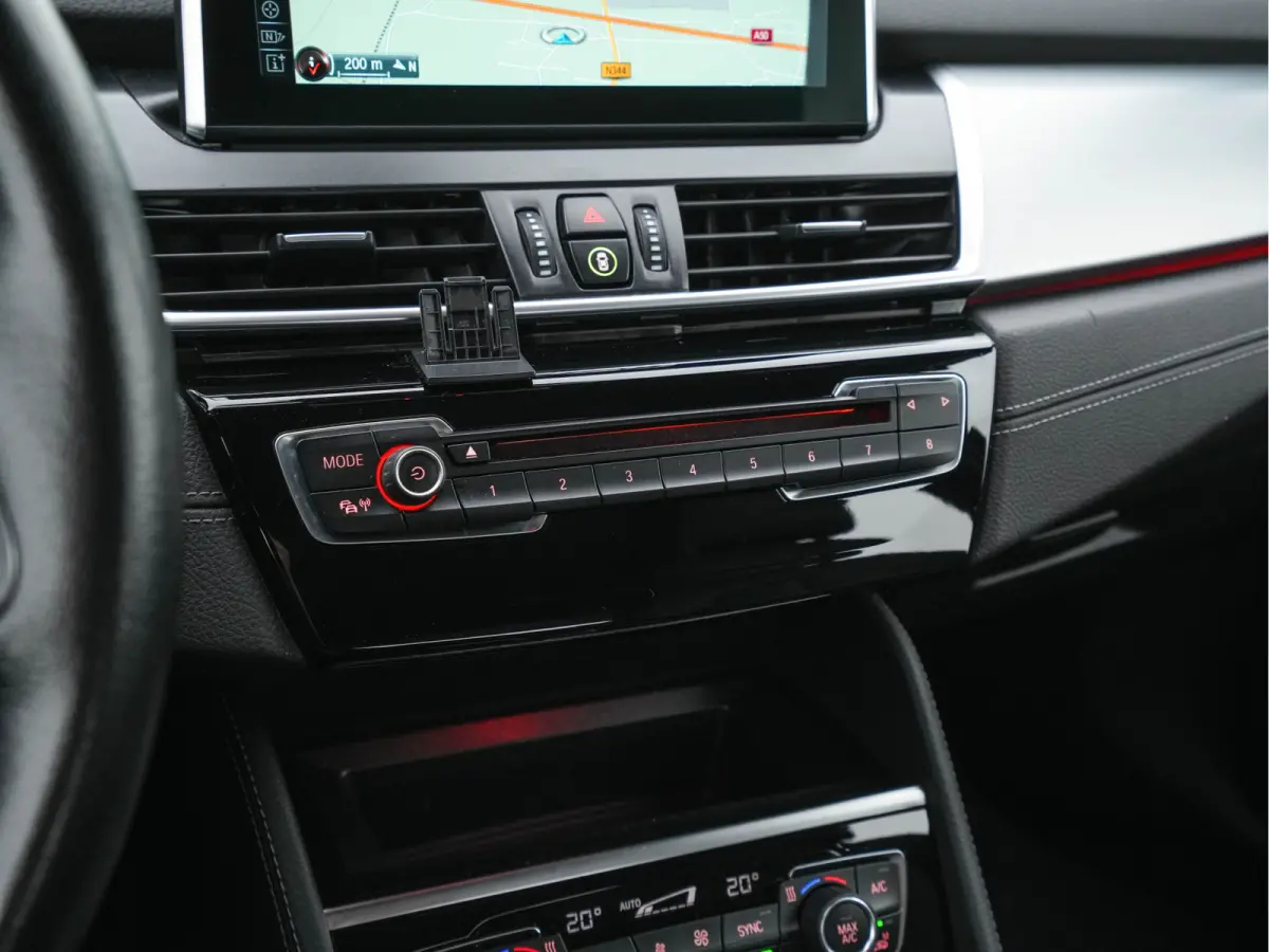 216d Sportline Corporate Lease High Executive Aut. *LEATHER | FULL-LED | HEATED-SPORTSEATS | NAVI-FULLMAP | ECC | HEAD-UP | PDC | CRUISE | 18''ALU*