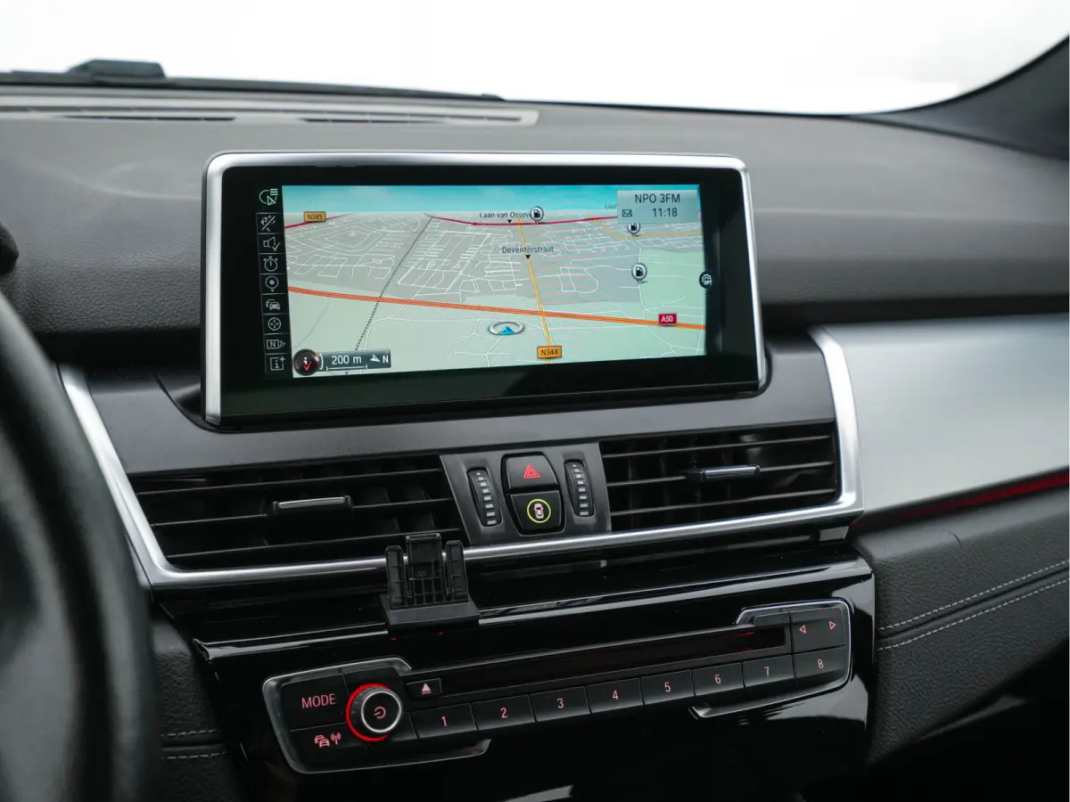 216d Sportline Corporate Lease High Executive Aut. *LEATHER | FULL-LED | HEATED-SPORTSEATS | NAVI-FULLMAP | ECC | HEAD-UP | PDC | CRUISE | 18''ALU*