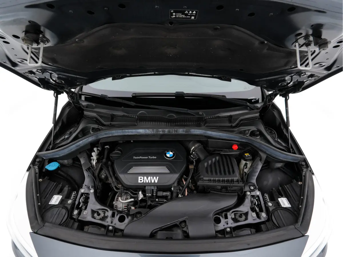 216d Sportline Corporate Lease High Executive Aut. *LEATHER | FULL-LED | HEATED-SPORTSEATS | NAVI-FULLMAP | ECC | HEAD-UP | PDC | CRUISE | 18''ALU*