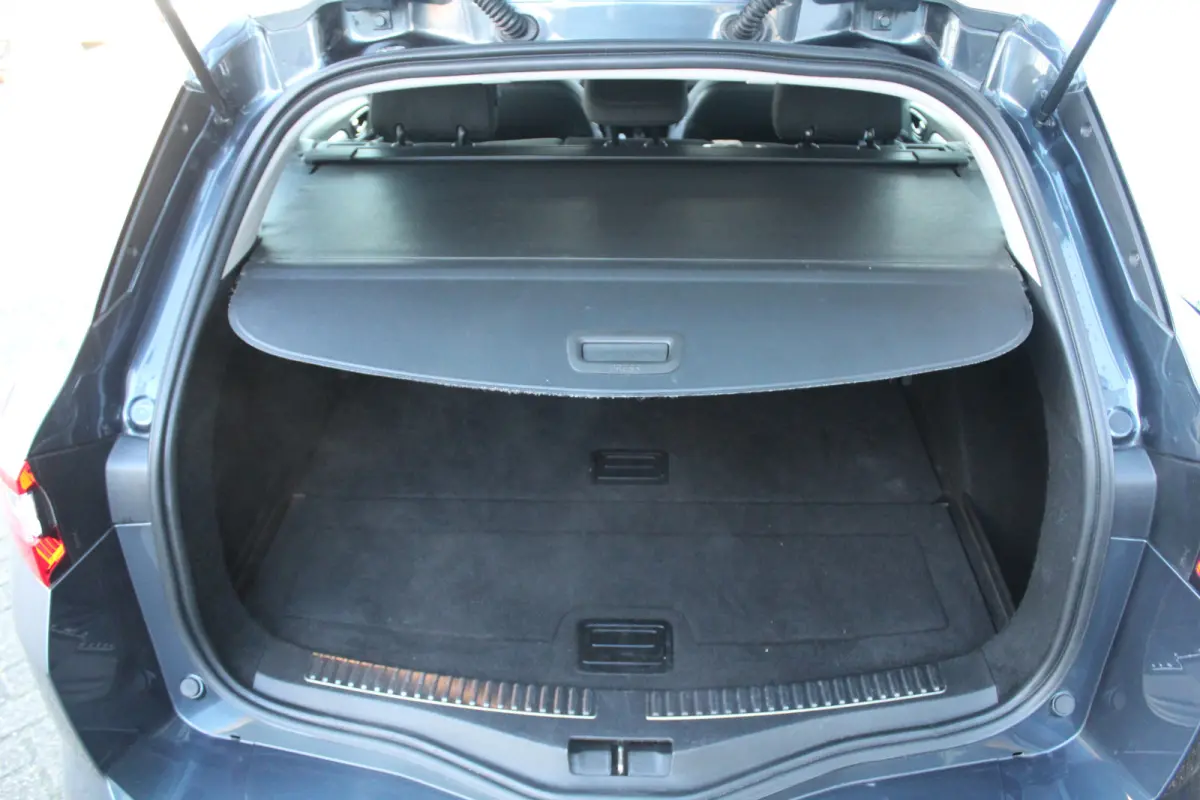 1.3 TCe Limited Navigatie l Airco l Cruise control l Bluetooth l Keyless entry/Start l Elektrisch inklapbare spiegels