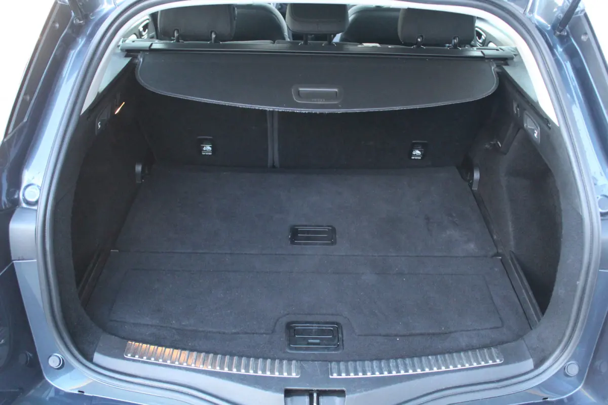 1.3 TCe Limited Navigatie l Airco l Cruise control l Bluetooth l Keyless entry/Start l Elektrisch inklapbare spiegels