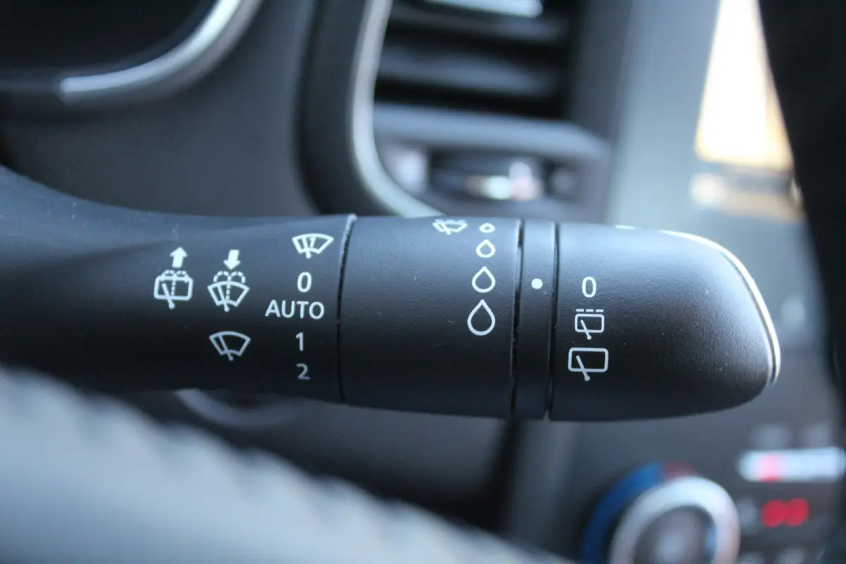 1.3 TCe Limited Navigatie l Airco l Cruise control l Bluetooth l Keyless entry/Start l Elektrisch inklapbare spiegels