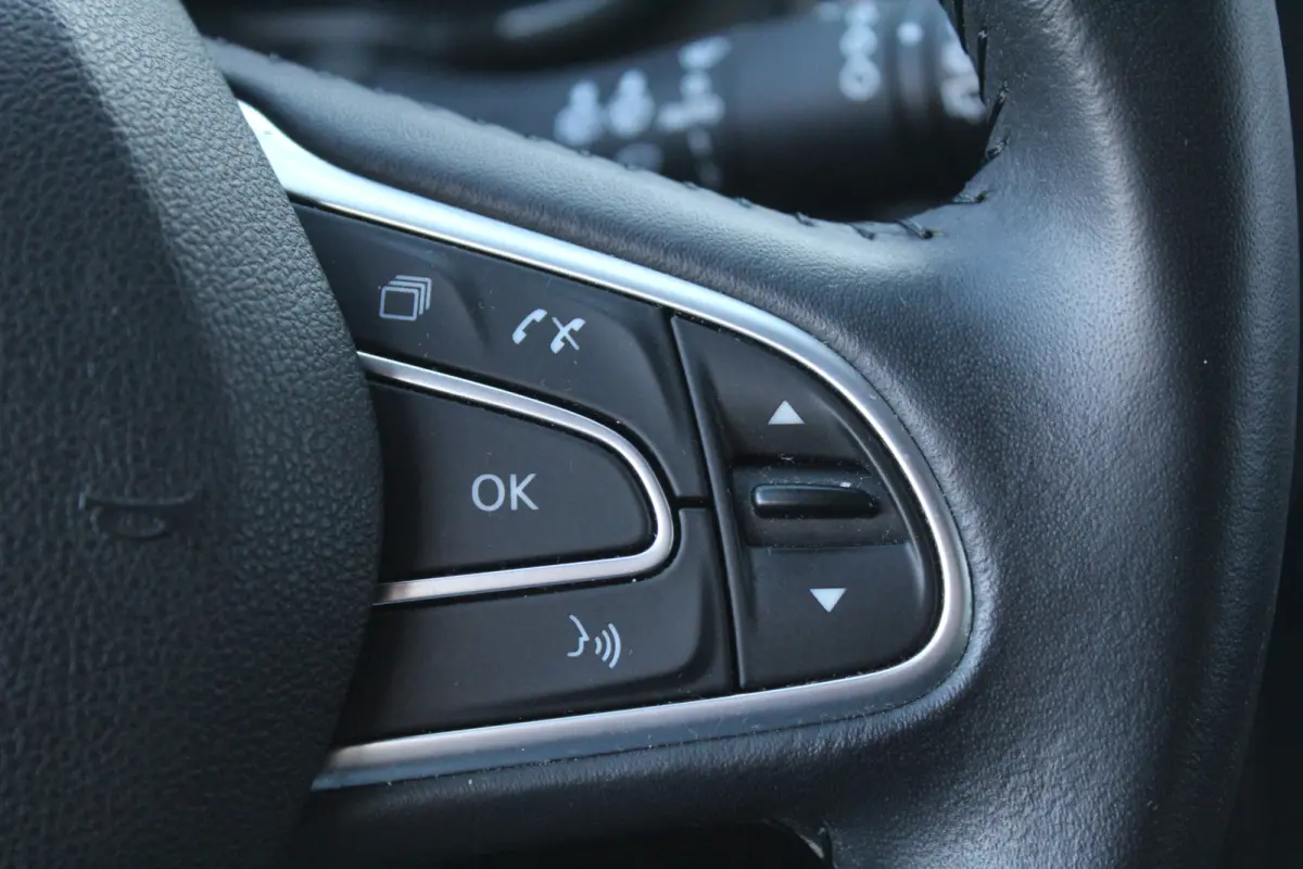 1.3 TCe Limited Navigatie l Airco l Cruise control l Bluetooth l Keyless entry/Start l Elektrisch inklapbare spiegels
