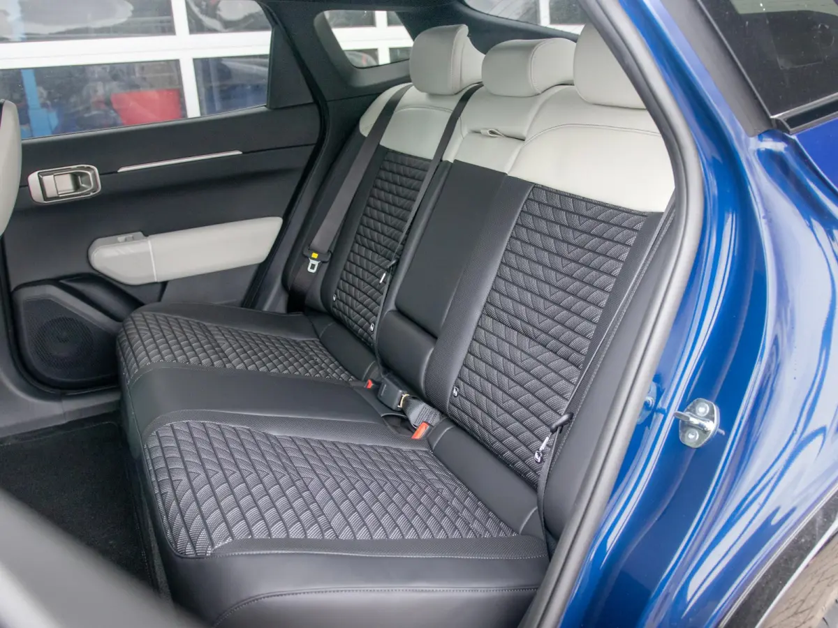 GT-Line Business Edition 81.4 kWh | Direct leverbaar | Gustige fiscale waarde | Navi. | Clima. | Adapt. Cruise. | Stoel&Stuur Verwarming | Dodehoekassistentie | GT-Line Vegan Lederen Stoelbe