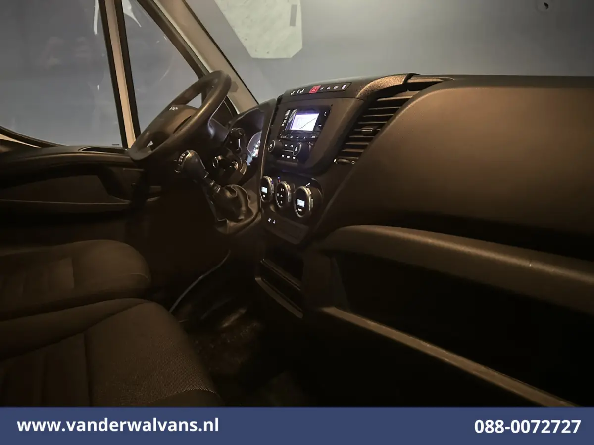 35S16 157pk L3H2 Euro6 Airco | 3500kg trekvermogen | Parkeersensoren Bijrijdersbank