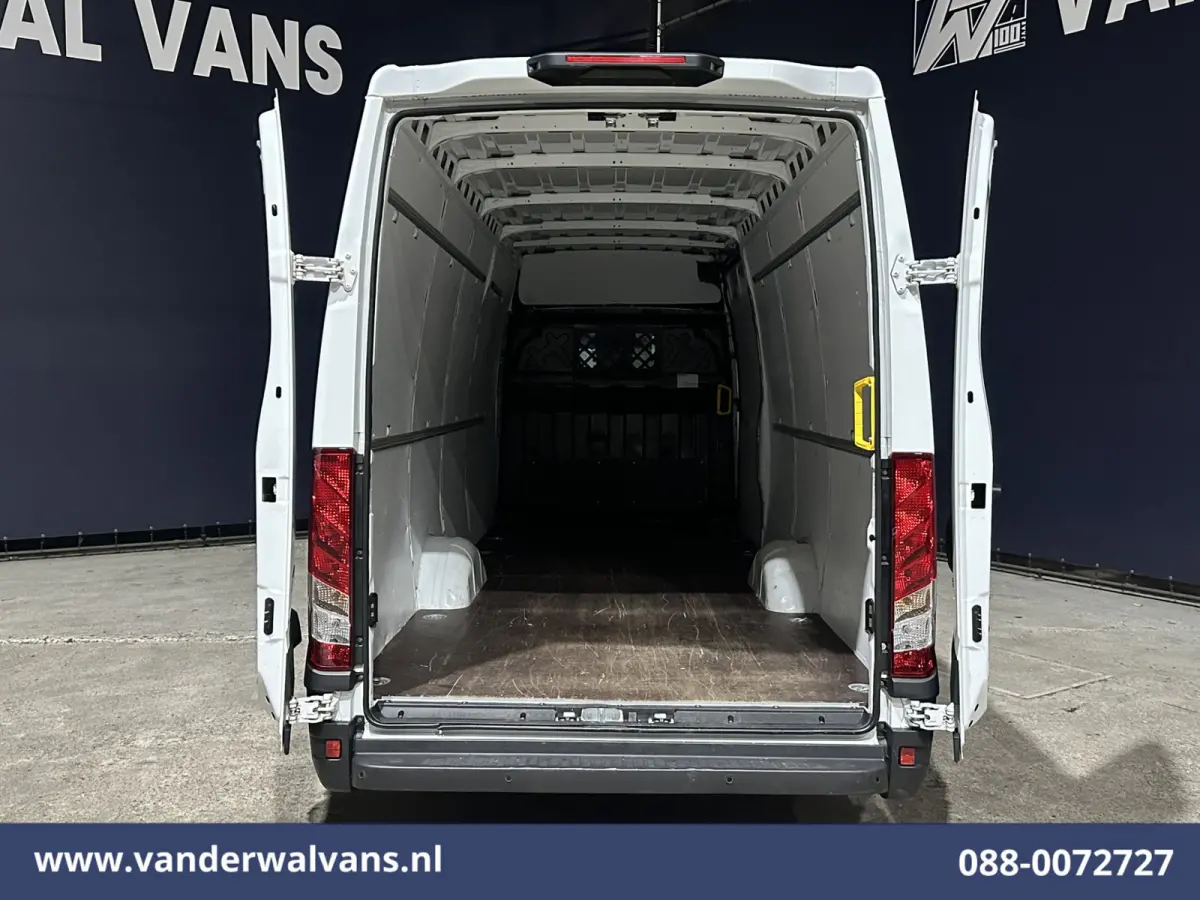 35S16 157pk L3H2 Euro6 Airco | 3500kg trekvermogen | Parkeersensoren Bijrijdersbank