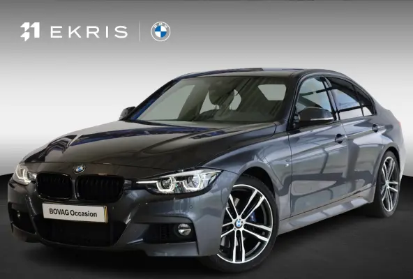 318i Executive | M Sport | 19 inch | M Sportremsysteem | Achteruitrijcamera | Getint glas | Navi Pro | Head-Up