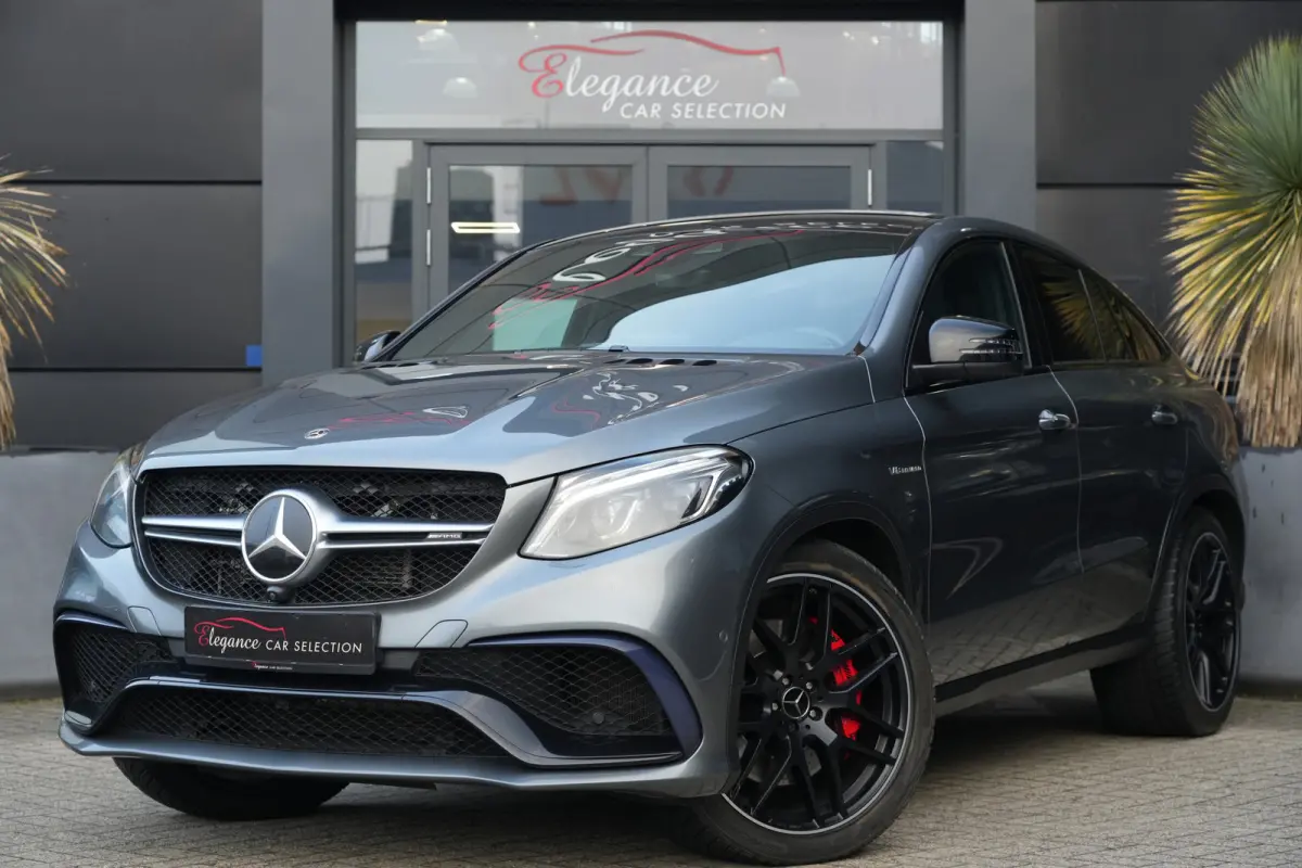 AMG 63 S 4MATIC | 585PK | Pano | 360° | Trekhaak | Leder | 22" | Mercedes-Benz GLE Coupé AMG 63 S 4MATIC 585 PK met 5.5 V8 benzinemotor, panoramadak, 360° camera, elektrisch uitklapbare t